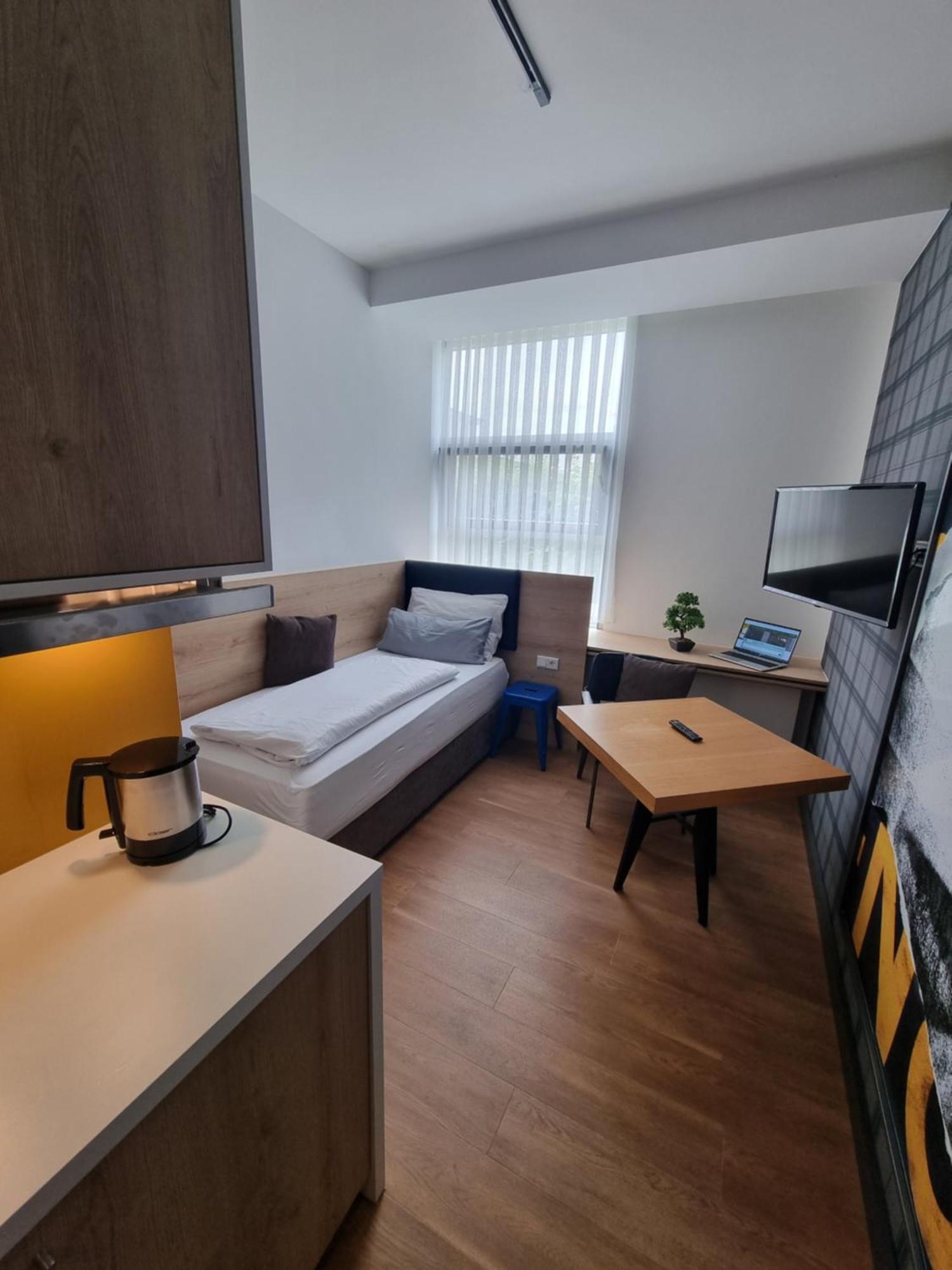 My Minga Airport Serviced Apartments Гальбергмос Екстер'єр фото