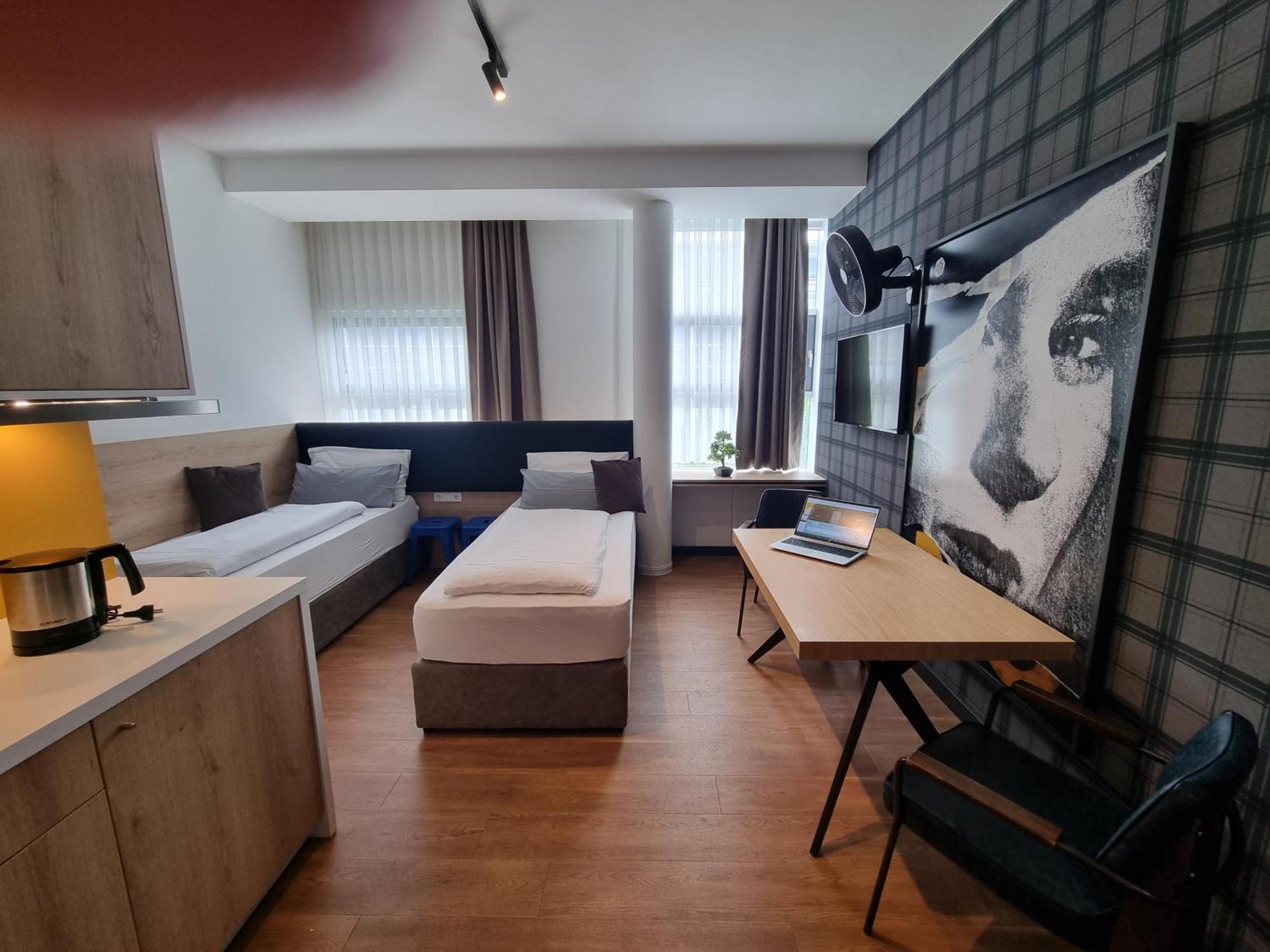 My Minga Airport Serviced Apartments Гальбергмос Екстер'єр фото